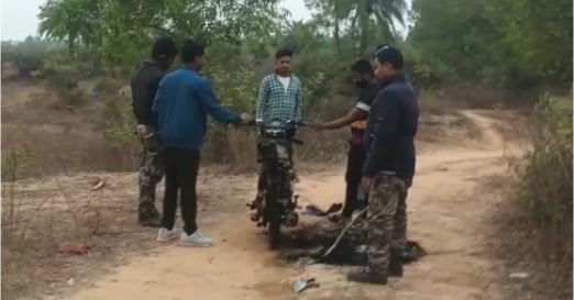 गिरिडीह : आपसी रंजिश में दोस्त ने ही दोस्त को मारी चाकू, फिर क्या हुआ जानिए