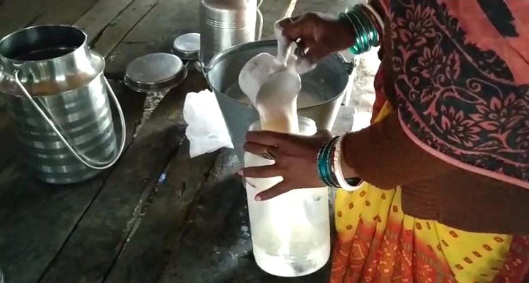 हो जाये सावधान ! कहीं आप भी डिटर्जेंट और शैम्पू वाला दूध तो नहीं पी रहे, राष्ट्रीय मानवाधिकार आयोग को है शक