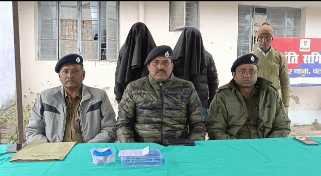 चतरा : इंटर स्टेट ड्रग माफियाओं पर पुलिसिया शिकंजा, ब्राउन शुगर के खेप के साथ दो तस्कर अरेस्ट