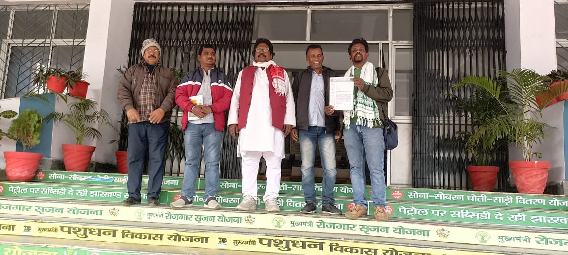 महापर्व सोहराय पर सरकारी कर्मचारियों को अग्रिम वेतन के साथ पांच दिनों के अवकाश की मांग