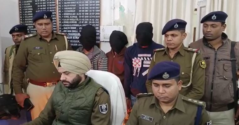 पटना : छात्रा से गैंगरेप मामले में तीन आरोपी गिरफ्तार, एक अभी भी फरार