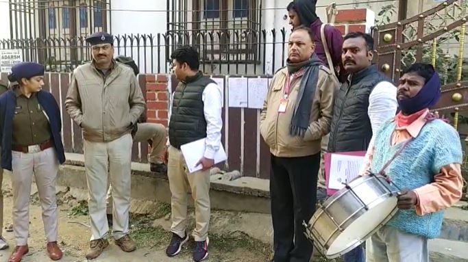 बिहार के सबसे बड़े सृजन घोटाले में फरार चल रहे अमित और रजनी प्रिया की संपत्ति पर कोर्ट ने चिपकाया नोटिस, जल्दी हाजिर होने का दिया आदेश