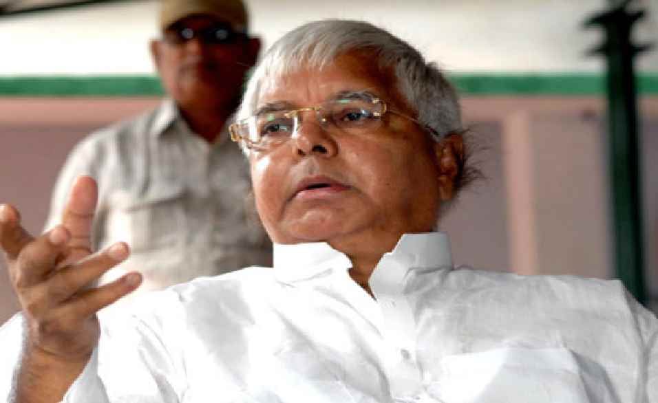 लालू यादव की फिर बढ़ी मुसीबत, नौकरी घोटाले में सीबीआई को मिली जांच की इजाजत