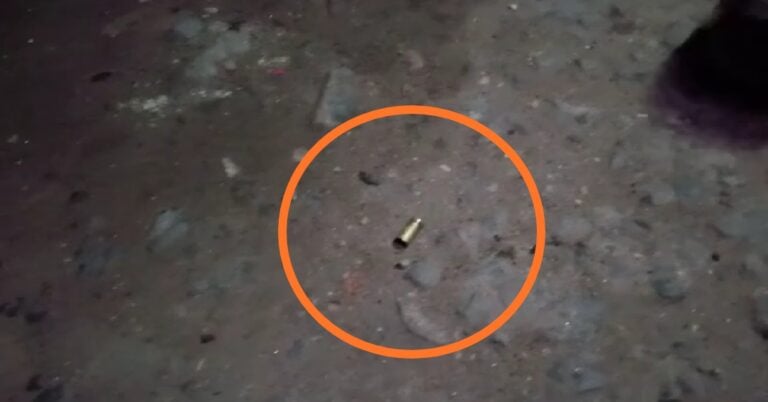 Breaking : केंदुआ में दो गुटों के लोग जमकर भिड़े, गोलियां चली, बम फ़टे