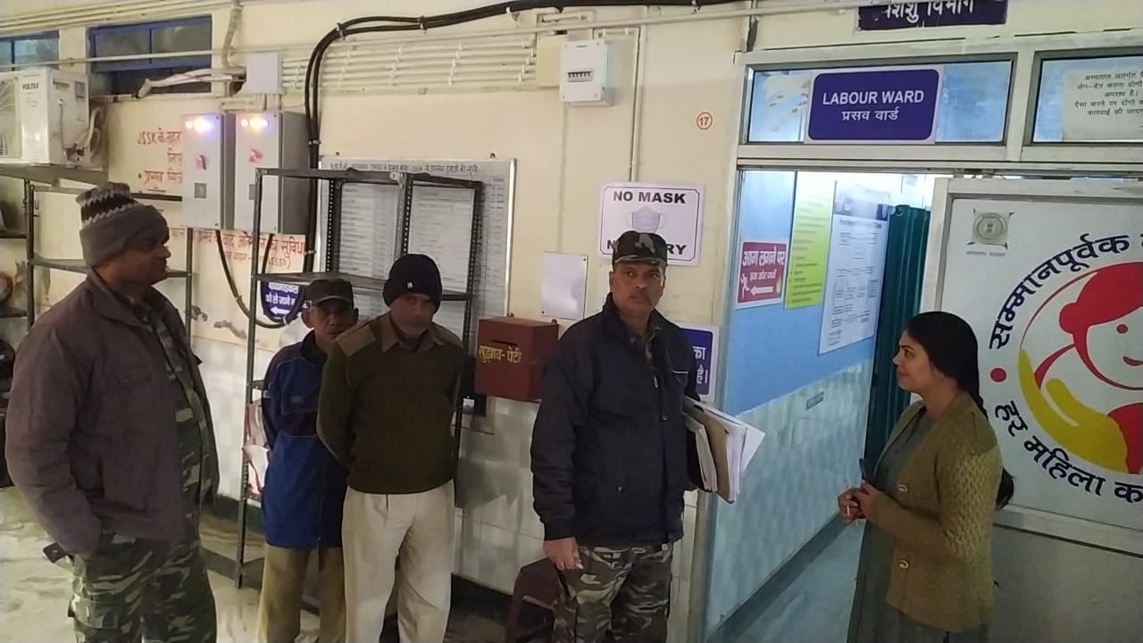 दुमका पुलिस की बड़ी सफलता, किशोरी के साथ सामूहिक दुष्कर्म मामले में दो गिरफ्तार, अन्य की गिरफ्तारी के लिए छापेमारी जारी