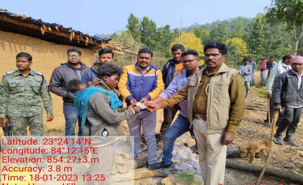 लातेहार: हाथी के चपेट में आने से एक बच्चे की मौत, दो घायल