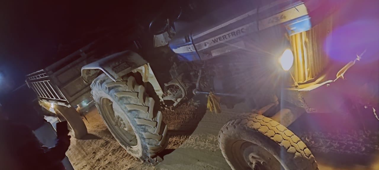 रामगढ़ : टॉकीसूद जंगल से अवैध कोयला लदा ट्रैक्टर जब्त, तस्करों में हड़कंप