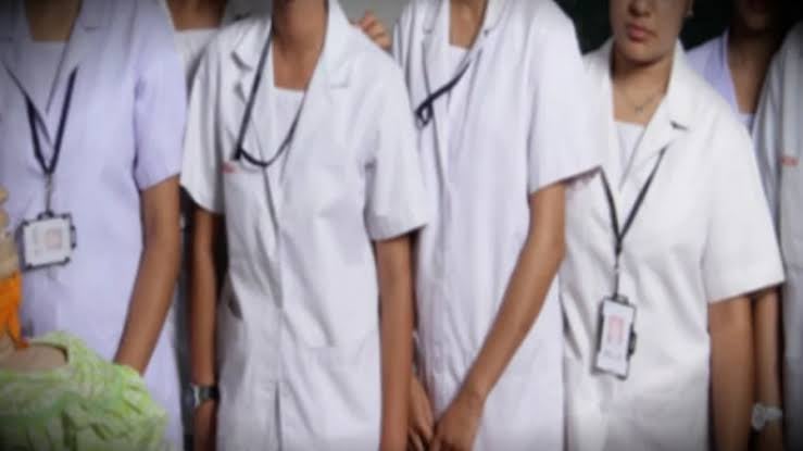 राज्य के सरकारी अस्पतालों में एक वर्ष तक नर्सिंग छात्राओं को करनी होगी नौकरी, पढ़ें पूरी खबर