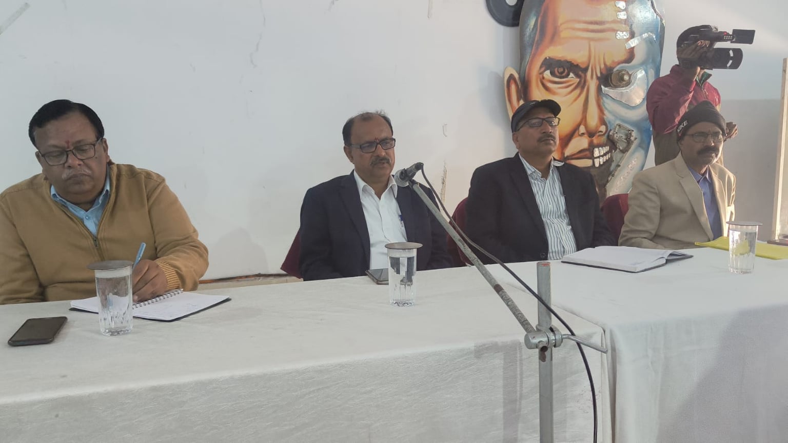गिरिडीह: तीन साल से बंद पड़ा गिरिडीह का कबरीबाद और ओपनकास्ट कोयला खदान जल्द होगा शुरू, जीएम ने दिलाया भरोसा