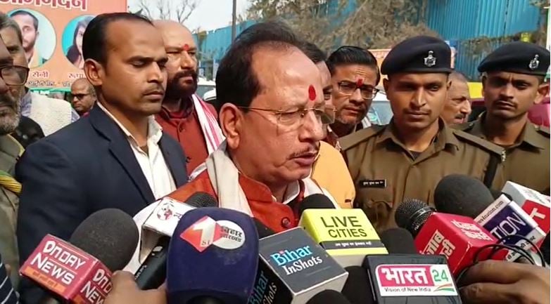 बोले विजय सिन्हा-प्रधानमंत्री और मुख्यमंत्री की कुर्सी के लिए हुआ था महागठबंधन का डील