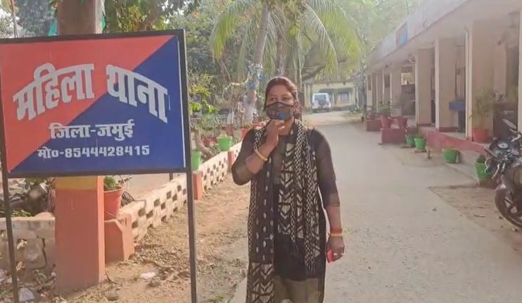 पत्नी ने पति के दोस्त पर लगाया रेप का आरोप, कहा पति ने बचाने के बदले कहा दोस्त ही तो है ....