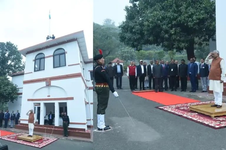 मुख्यमंत्री नीतीश कुमार ने आवास पर किया झंडोत्तोलन, देश को दी गणतंत्र दिवस की बधाई