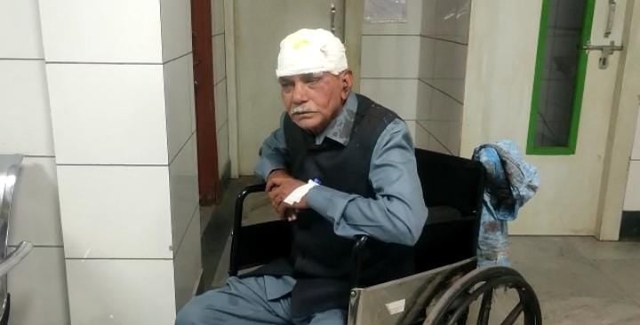 दो वाहन की टक्कर में 3 लोग घायल, सड़क दुर्घटना का रूप देकर जान से मारने का आरोप