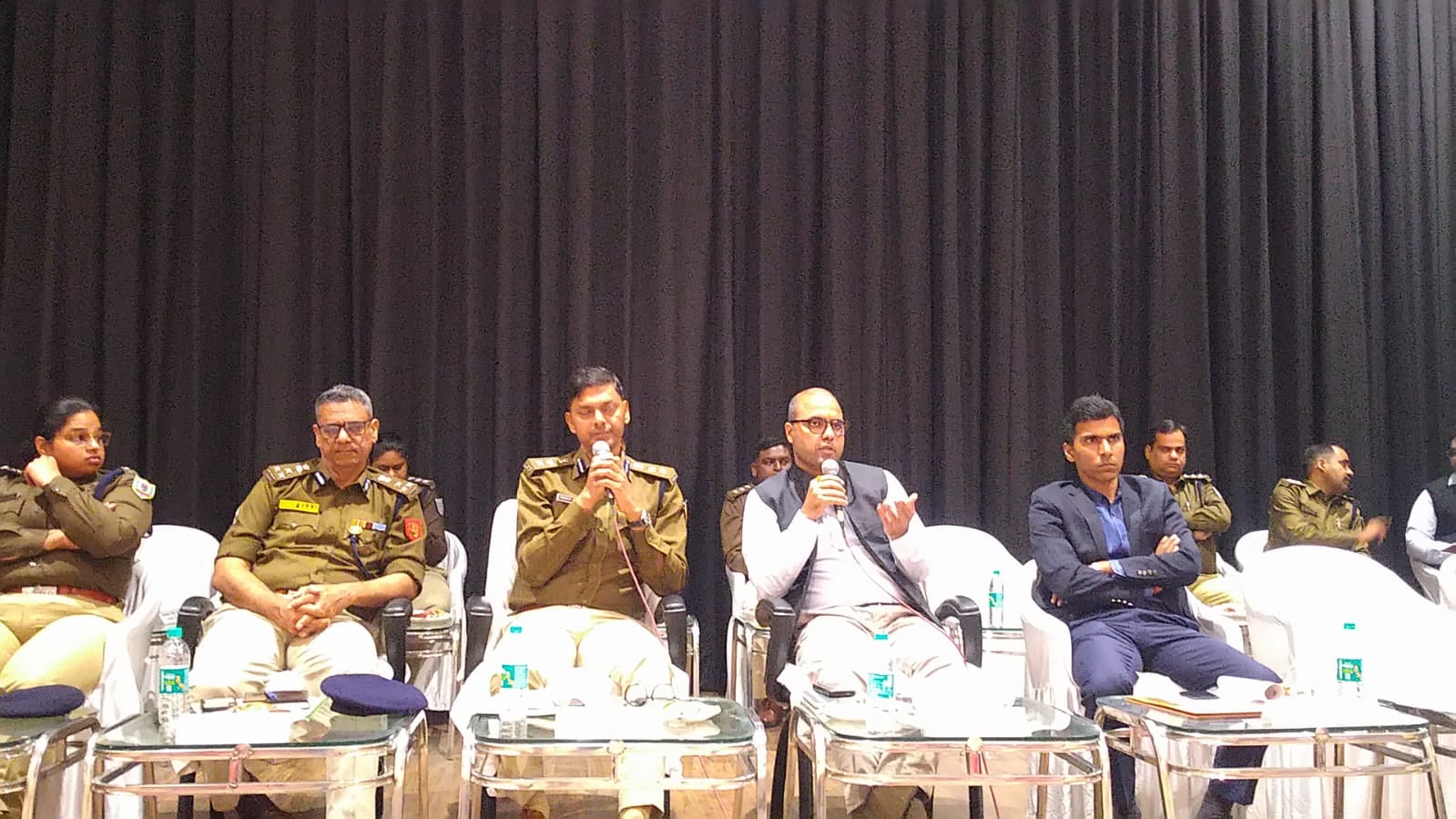 कंक्रीट से बंद करें कोयले के अवैध मुहानों को, नहीं चलने दें अवैध उत्खनन और ट्रांस्पोर्टिंग, जानिए कनीय अधिकारियों को कब मिला यह निर्देश