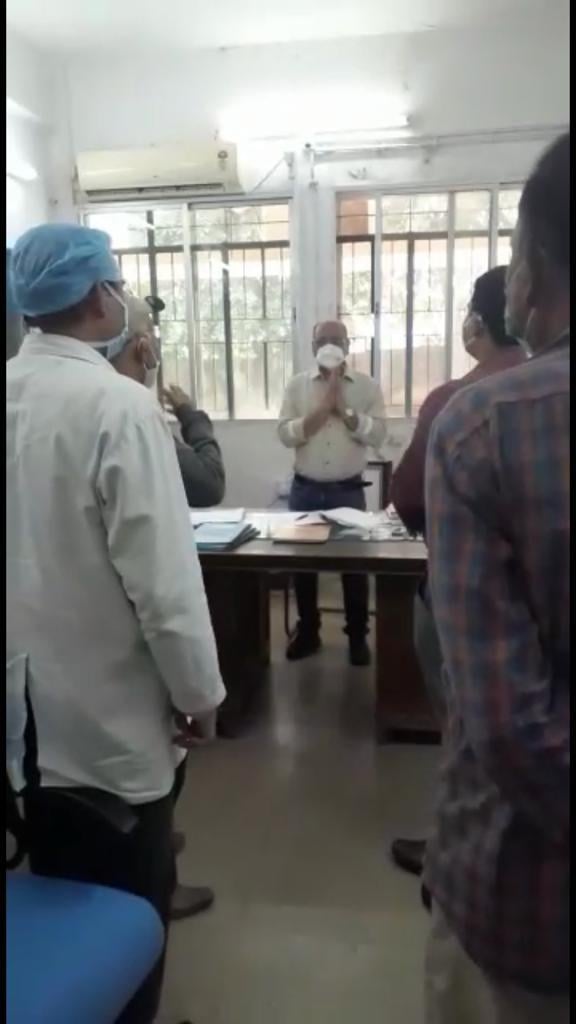 रिम्स के अपर निदेशक ने  विभागों का किया निरीक्षण, बोले डॉक्टर्स और मरीजों के साथ दूसरो को भी मिलेगा बेहतर माहौल