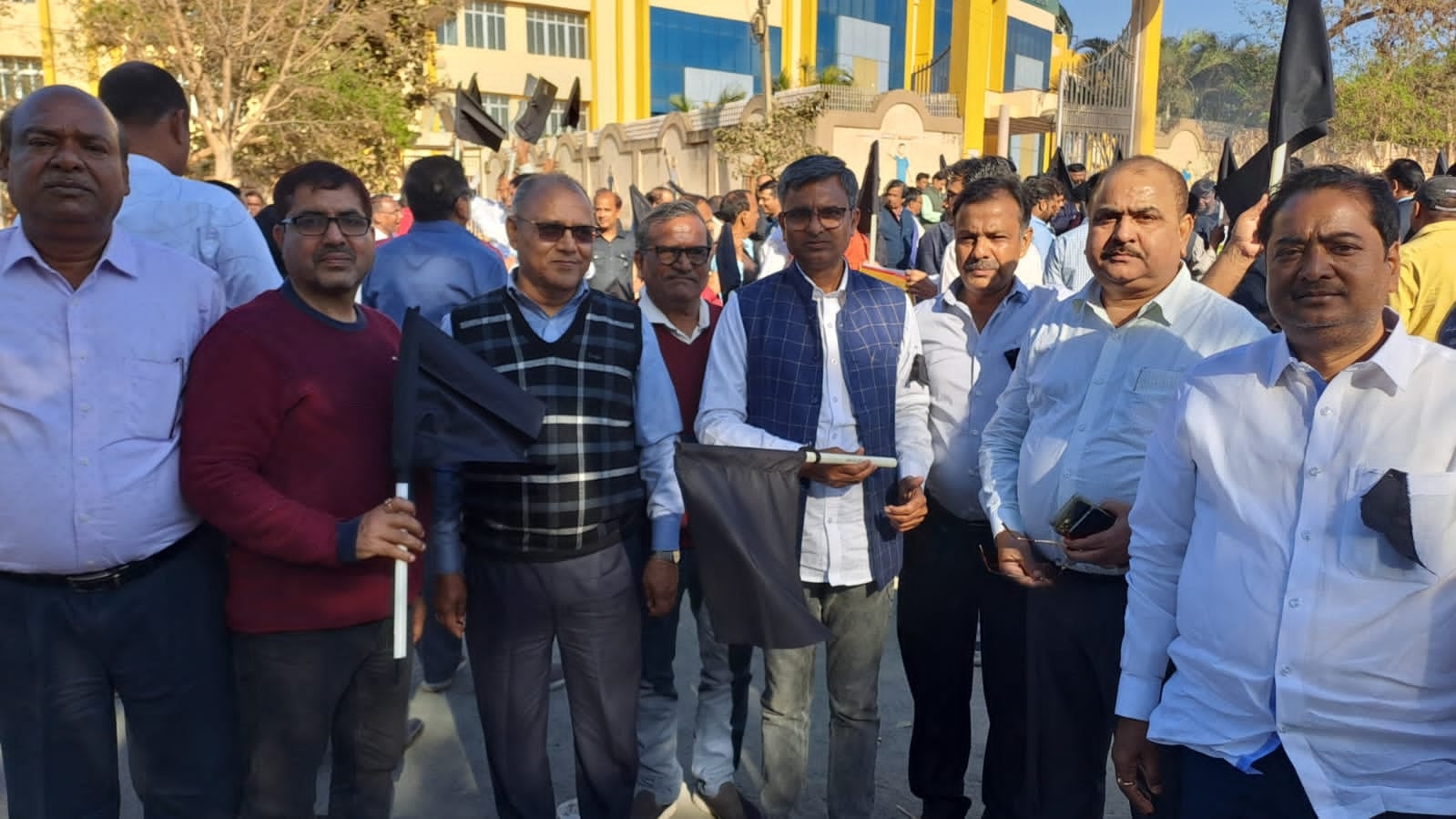 कृषि उपज और पशुधन विपणन विधेयक के विरोध व्यापारियों का बड़ा ऐलान, 15 फरवरी से पूरे झारखण्ड में पूर्ण रूप से बन्द रहेंगे खाद्यान्न व्यापार