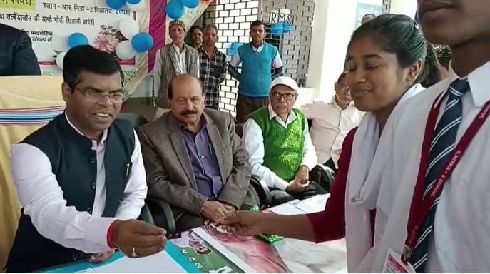 देवघर में फाइलेरिया उन्नमूलन के तहत मास ड्रग अभियान की हुई शुरुआत, 16 लाख लोगों तक दवा पहुंचाने का लक्ष्य