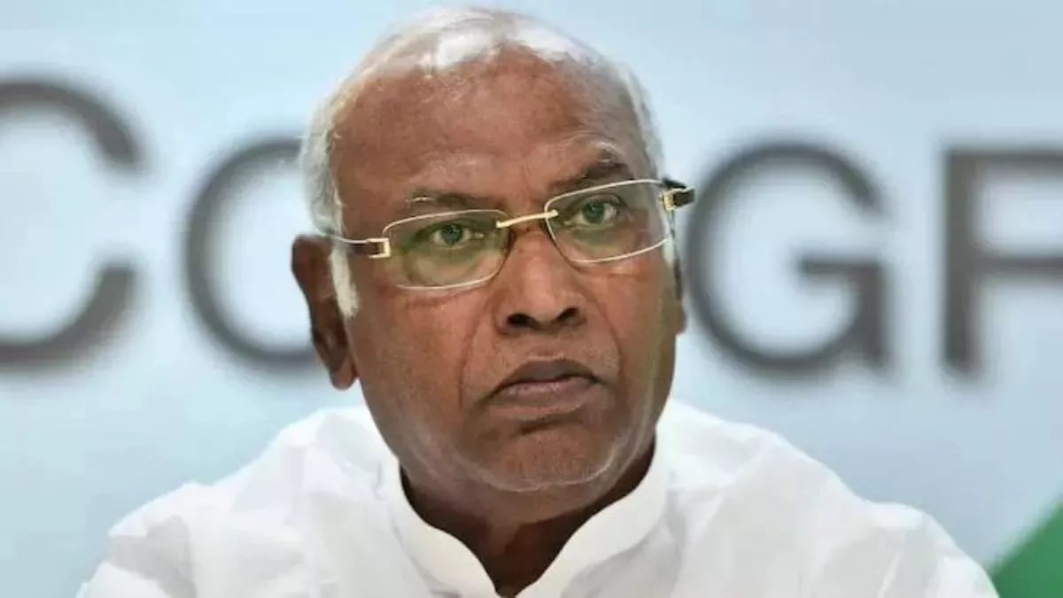 संताल में कांग्रेस को है जमीन की तलाश! उधर पलामू में झामुमो की बढ़ रही है सक्रियता, क्या है इसके सियासी मायने, देखिए यह रिपोर्ट