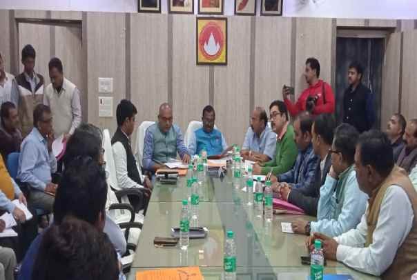 झारखंड में स्थानीय बेरोजगारों को रोजगार देने के उद्देश्य से विशेष समिति की बैठक हुई आयोजित, प्रशासन को दिए गए कई निर्देश