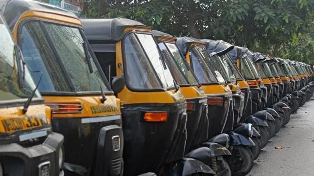 रांची : सरकार की नीतियों के खिलाफ शहर में ऑटो स्ट्राइक, लोग परेशान