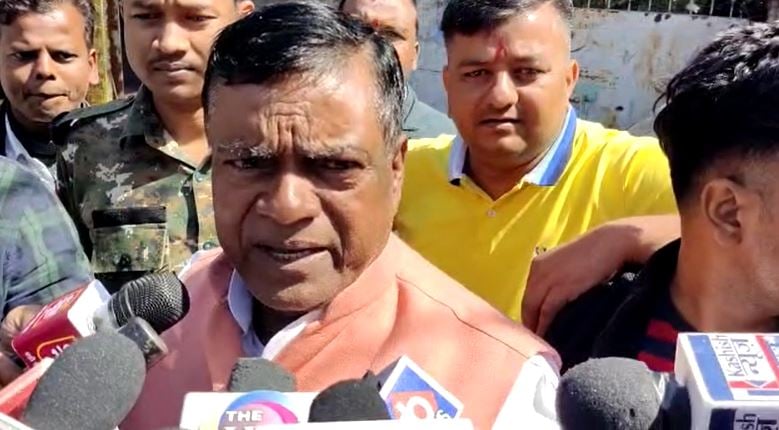 जेडीयू MLC राधा चरण साह ने income tax रेड पर कहा, हमारी कोई गलती नहीं है, एक एक पैसे का दे रहा हूं हिसाब