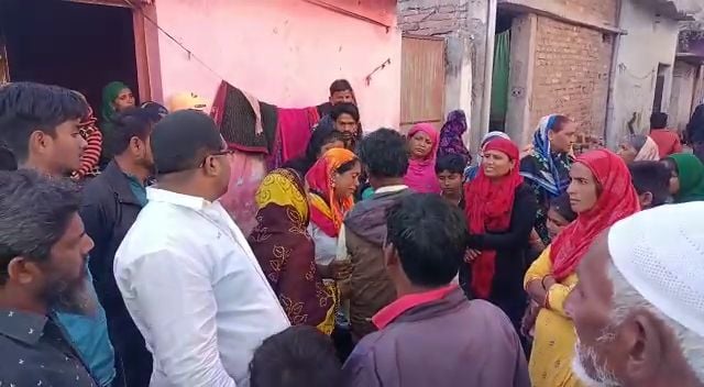 फोन पर प्रेमी ने कहा मर जाओ, नाबालिग प्रेमिका ने फंदे से झूल दे दी जान