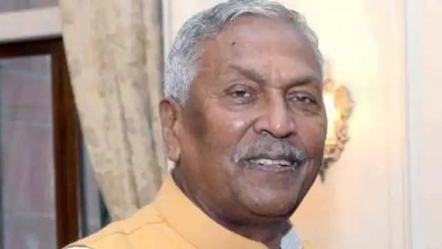 बिहार के राज्यपाल फागू चौहान का आज विदाई समारोह,  नेता प्रतिपक्ष और पूर्व उपमुख्यमंत्री ने राजभवन जाकर की मुलकात