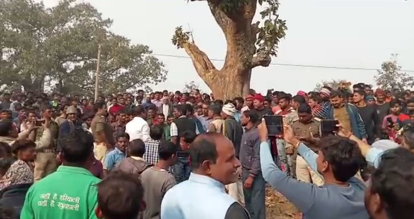 जामताड़ा : हाथी के हमले से एक की मौत, ग्रामीणों में आक्रोश