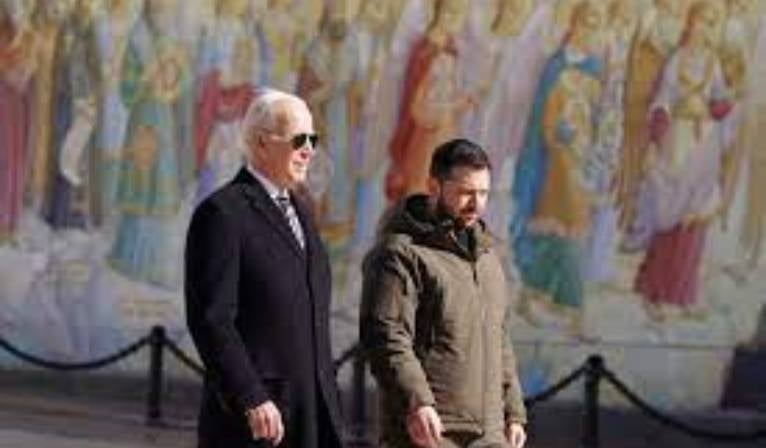 Breaking: युद्धग्रस्त यूक्रेन में औचक दौरे पर पहुंचे अमेरिकी राष्ट्रपति जो बिडेन, राष्ट्रपति ज़ेलेंस्की से की मुलाकात