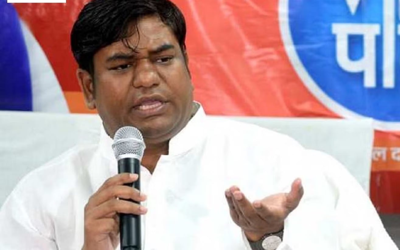 सन ऑफ मल्लाह की Wait And watch पॉलिटिक्स! कहा पानी भी पियूंगा तो फूंक-फूंक कर, मुकेश सहनी की पॉलिटिक्स को खंगालती यह रिपोर्ट