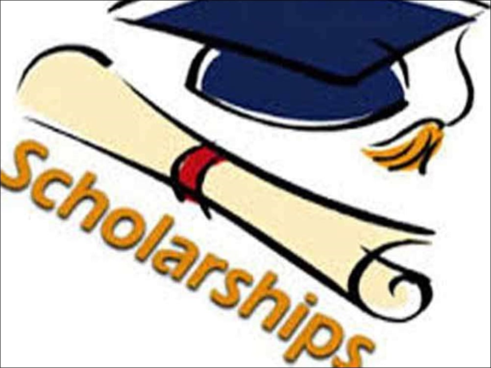 बिहार की चमचमाती सड़कें दलितों के सीने पर सुशासन का हथौड़ा! जानिए  कैसे सात सालों से बंद है दलित छात्रों की छात्रवृति