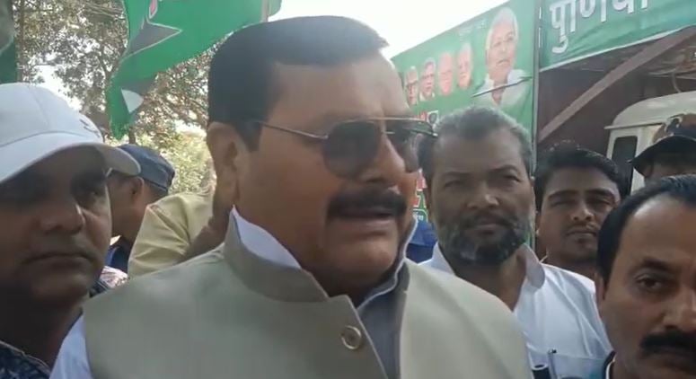 बिहार के मंत्री सुरेन्द्र यादव ने खोया संतुलन और इंडियन आर्मी के बारे में कर दी ये घिनौनी बात, आप भी जानिए