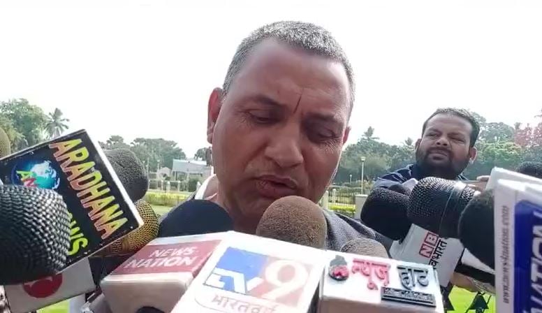 सुधाकर सिंह ने तेजस्वी के बयान पर किया पलटवार, कहा BJP, RSS नहीं 14 करोड़ जनता कर रही है गाइड