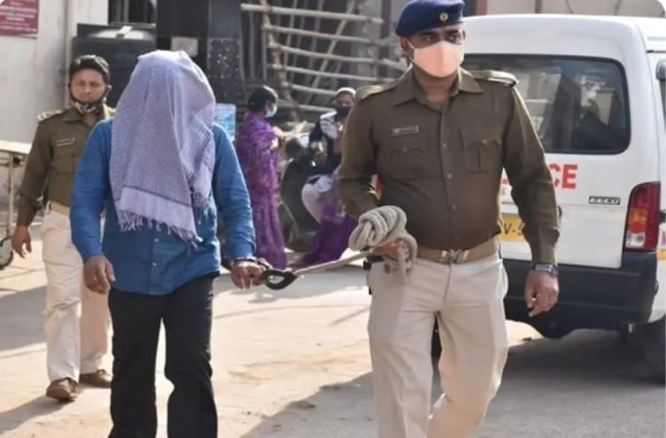 जमशेदपुर: बहुचर्चित वर्षा पटेल हत्याकांड के आरोपी एएसआई धर्मेंद्र सिंह को उम्र कैद की सजा,दो साल पहले का है मामला