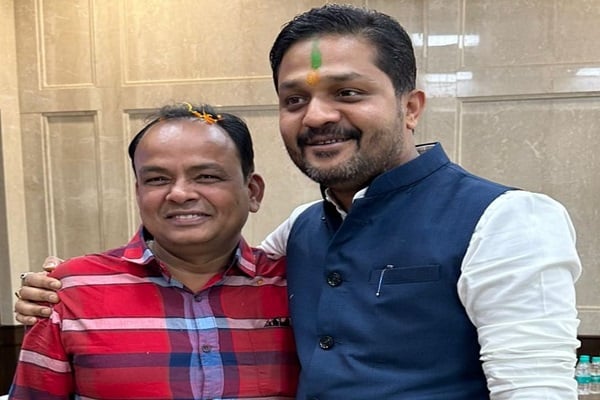 डॉक्टर इरफान अंसारी और विधायक अनूप सिंह सिर्फ गले मिले हैं या उनका दिल भी मिल गया है, जानिए