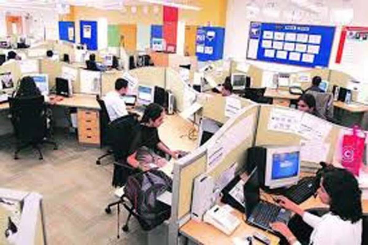 देश के आर्थिक विकास में सर्विस सेक्टर में कैसे किया इतना बड़ा उछाल, जानिए क्यों हो रही तारीफ