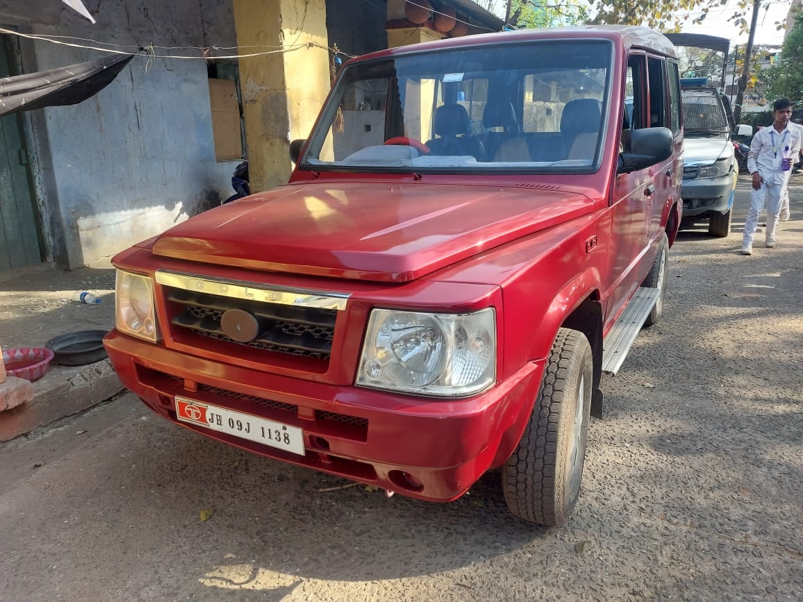 सूमो पर सवार स्कूली बच्चे की करतूत ने घंटों किया पुलिस को परेशान, जानिए गाड़ी को ओवर पॉवर करने की पूरी कहानी