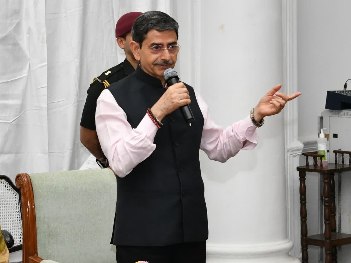 बिहारी मजदूरों से मारपीट के मामले में बोले तामिलनाडु के राज्यपाल, घबराने की जरूरत नहीं है उत्तर भारतीय यहां सुरक्षित