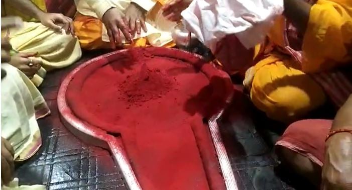 बाबानगरी देवघर में आज से होली की शुरुआत, हरि और हर का कराया गया मिलन