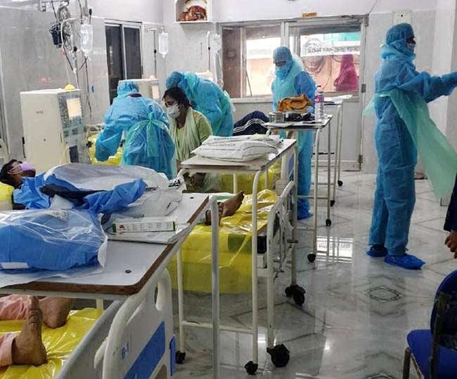 रिम्स की चादर गंदी तो जिम्मेवार कौन? सामूहिक इस्तीफे की धमकी के बाद झुके स्वास्थ्य मंत्री बन्ना गुप्ता, सीएमओ डॉ. अनीश कुमार का निलंबन वापस