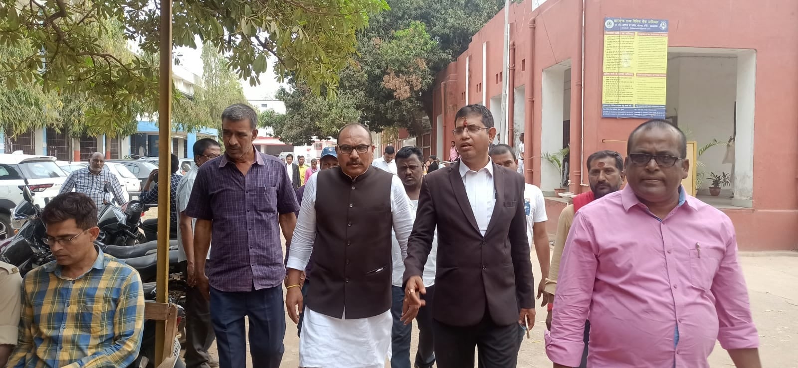 सरकारी कार्य में बाधा डालने के मामले में कोर्ट ने विधायक प्रदीप यादव को किया बरी