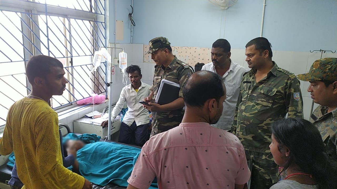 दुमका : स्कूल की छत से गिरकर मासूम की मौत, आखिरकार बच्चों की सुरक्षा का जिम्मेवार कौन!