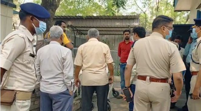 जमशेदपुर : धारदार हथियार से युवक की हत्या, दोस्तों के साथ घूमने निकला था युवक