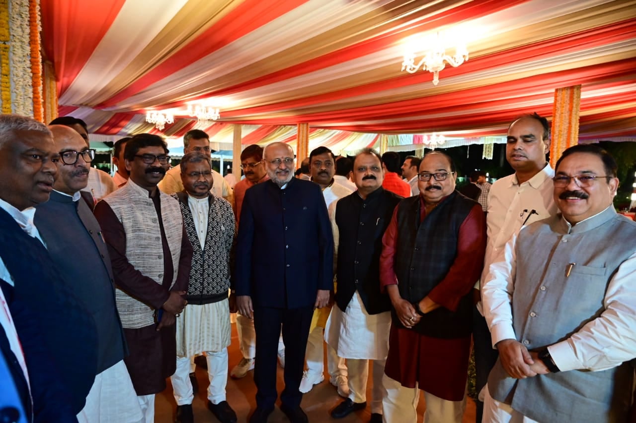 बजट सत्र के 14 वें दिन राज्यपाल ने राजभवन में दी दावत, जानिए दावत में क्या कुछ हुआ खास