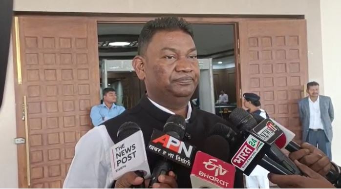 झारखंड  बेरोजगारी भत्ता :  बेरोजगारों को जल्द मिलेगा 12 हजार रुपये, सरकार कर रही तैयारी