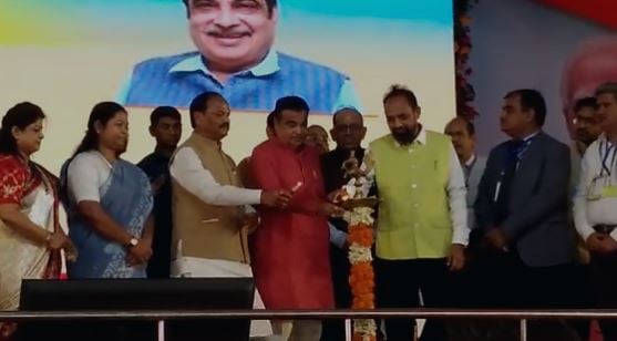 जमशेदपुर: नितिन गडकरी ने डबल डेकर कॉरिडोर का शिलान्यास, कहा 2024 तक 2 लाख करोड़ की बनेंगी सड़कें