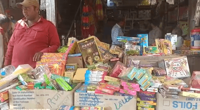 दीपावली में पटाखा जलाएं, लेकिन सावधानी कैसे बरतें, पढ़िए रिपोर्ट में
