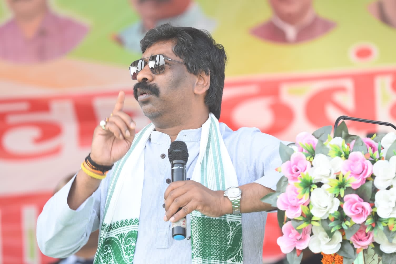 ट्विटर पर छात्र ने CM से मांगी पढ़ाई के लिए मदद, CM ने डीसी को हर संभव मदद करने का दिया आदेश