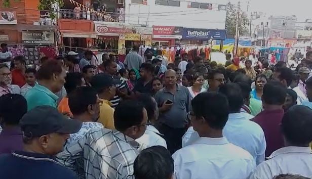 झारखंड आंदोलनकारी देवाशीष नायक का इलाज के दौरान सदर अस्पताल में हुआ निधन, नम आंखों से लोगों ने दी अंतिम विदाई