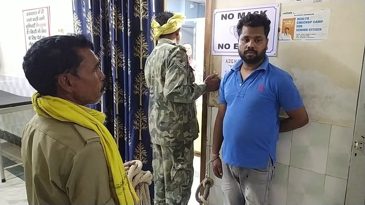 मारपीट के दौरान फेंका तेजाब, किशोरी समेत परिवार के चार सदस्य जख्मी, एक गिरफ्तार